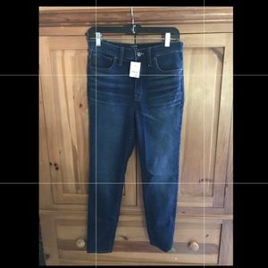J. Crew Skinny Jeans. Size 28